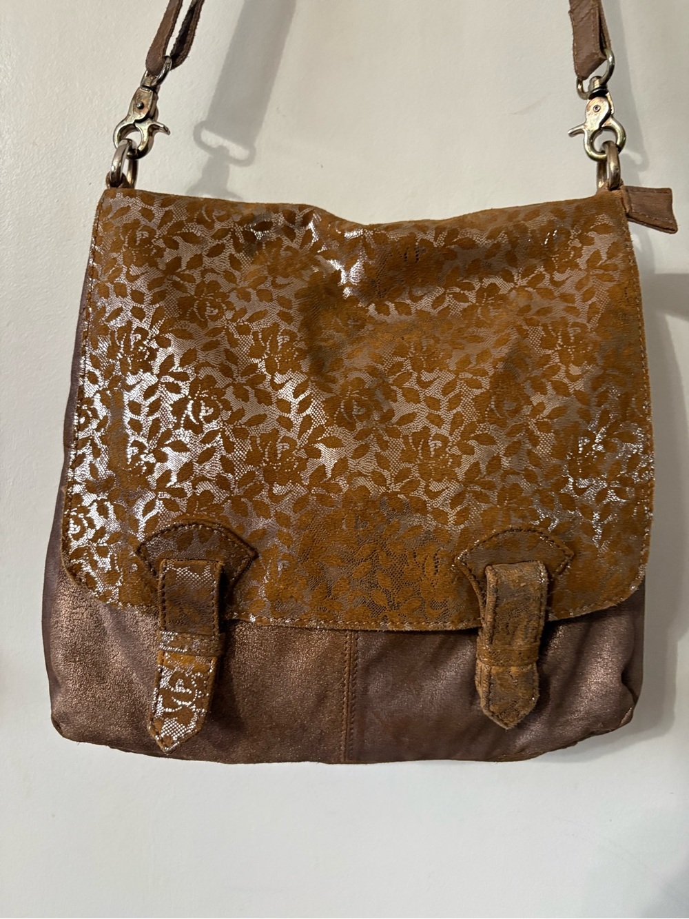 Free People leather messenger bag! Rose gold and silver snake print